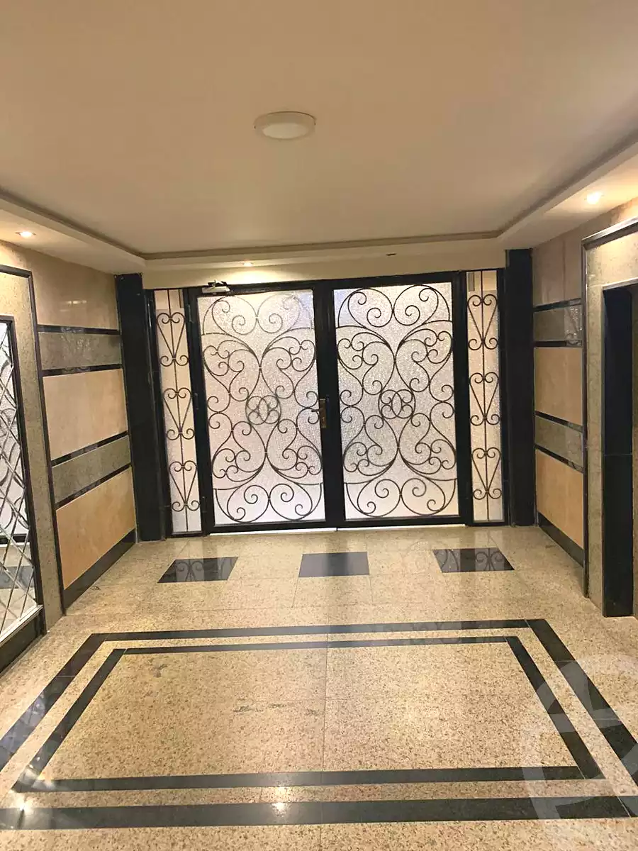 https://aqarmap.com.eg/ar/listing/7049867-for-sale-cairo-el-sheikh-zayed-city-small-investor