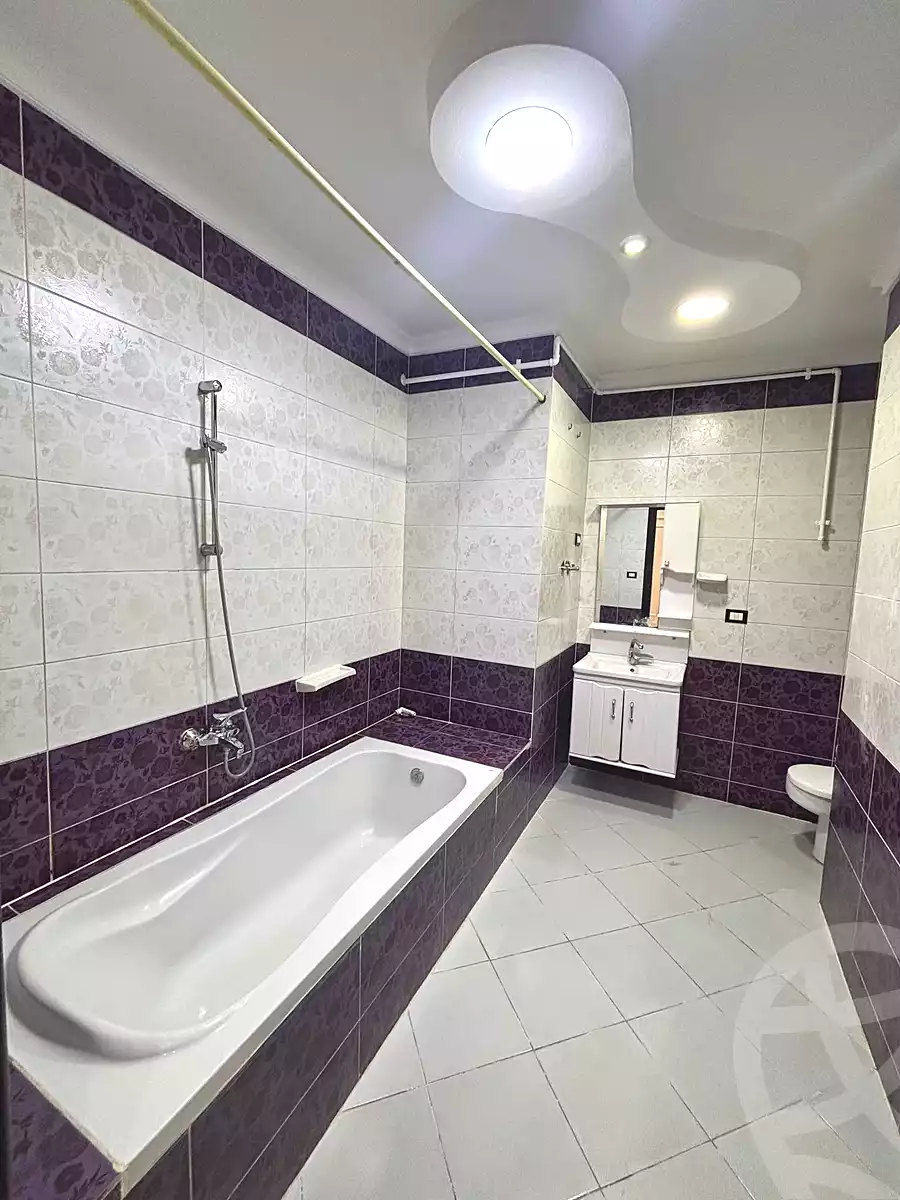 https://aqarmap.com.eg/ar/listing/7049899-for-sale-alexandria-el-asafra-shr-45
