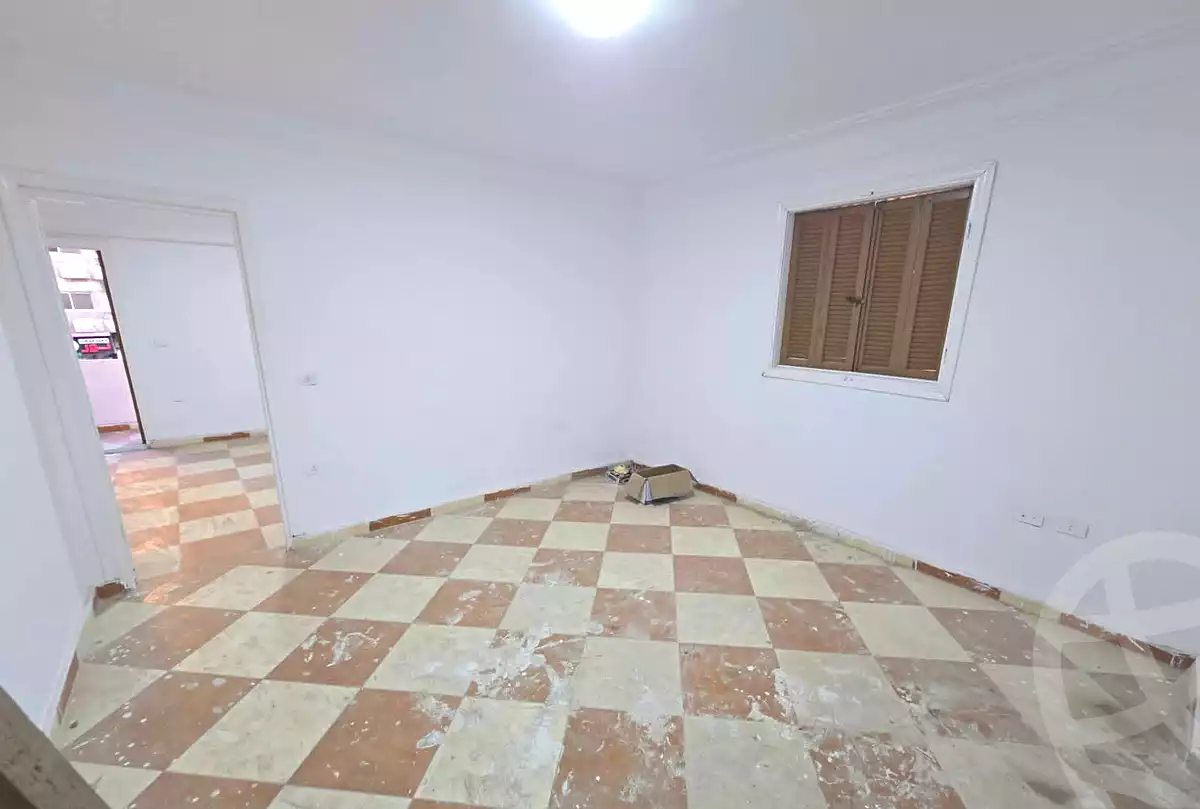 https://aqarmap.com.eg/ar/listing/7049956-for-rent-alexandria-alexandria-marsa-matrouh-rd