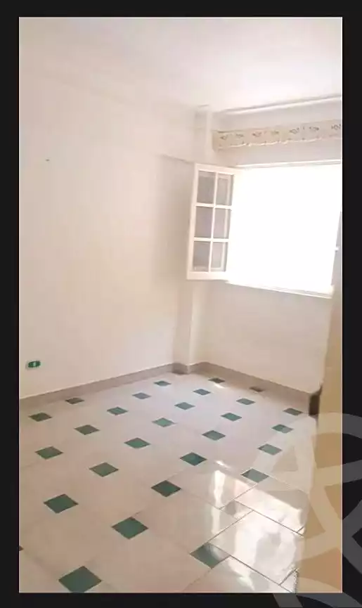 https://aqarmap.com.eg/en/listing/7050647-for-rent-alexandria-al-agamy-el-hanouvel