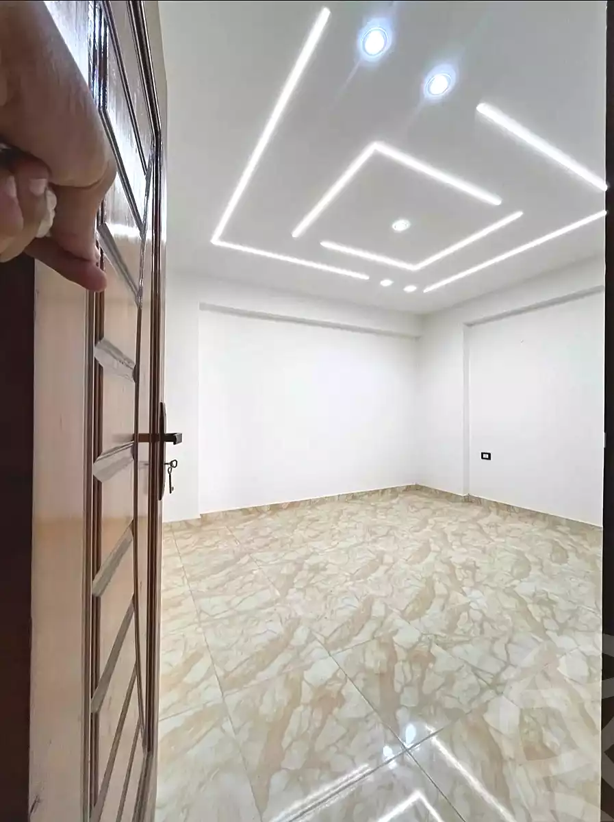 https://aqarmap.com.eg/en/listing/7050752-for-sale-alexandria-lsywf-el-falki
