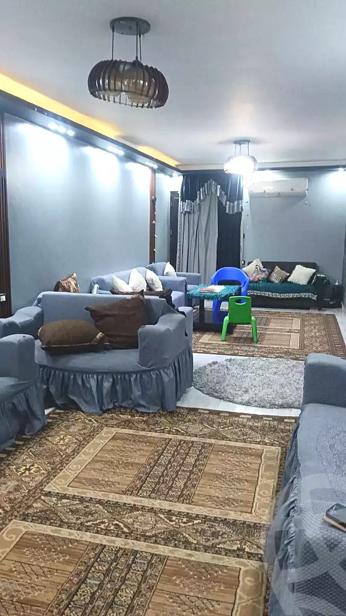 https://aqarmap.com.eg/ar/listing/7050915-for-sale-cairo-helwan-ahmed-enci-st