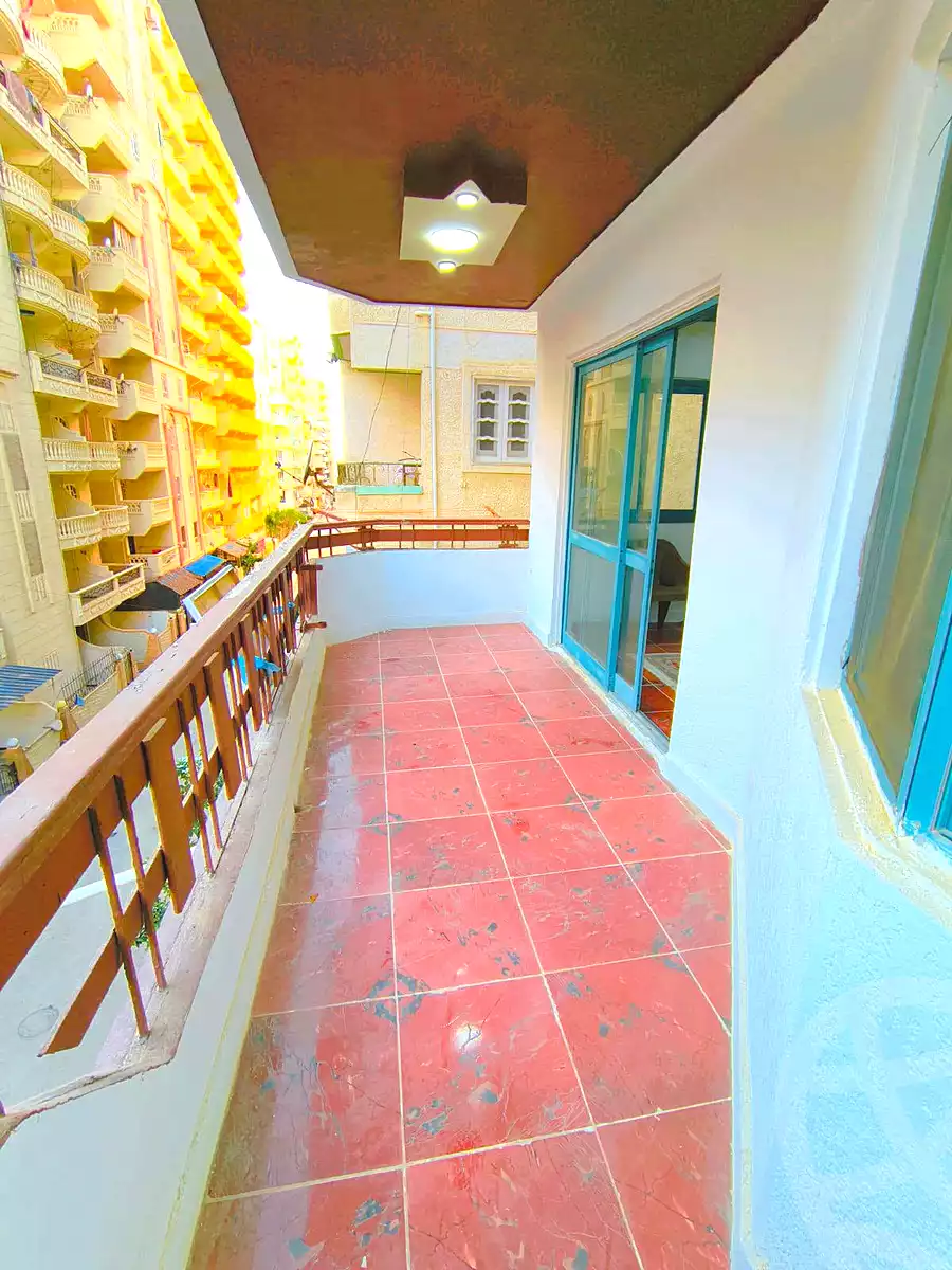 https://aqarmap.com.eg/ar/listing/7042576-for-sale-alexandria-al-agamy-shataa-el-nakheel