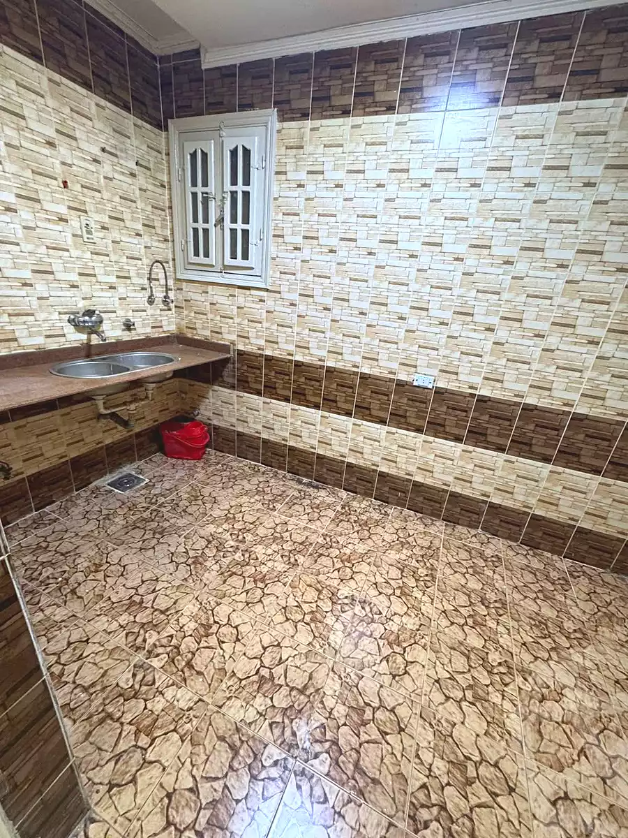 https://aqarmap.com.eg/ar/listing/7051330-for-sale-cairo-el-haram-el-lebeny-soltan-khattab-st