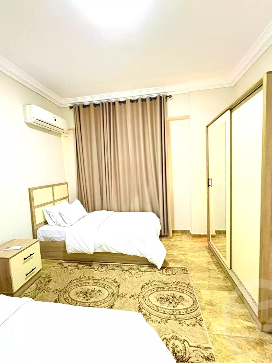 https://aqarmap.com.eg/ar/listing/6663137-for-rent-cairo-new-cairo-compounds-el-mostashareen-compound