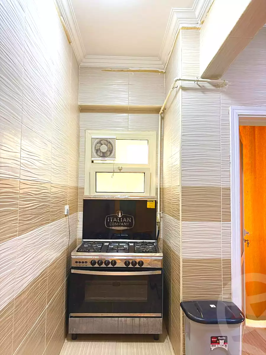 https://aqarmap.com.eg/ar/listing/6663137-for-rent-cairo-new-cairo-compounds-el-mostashareen-compound