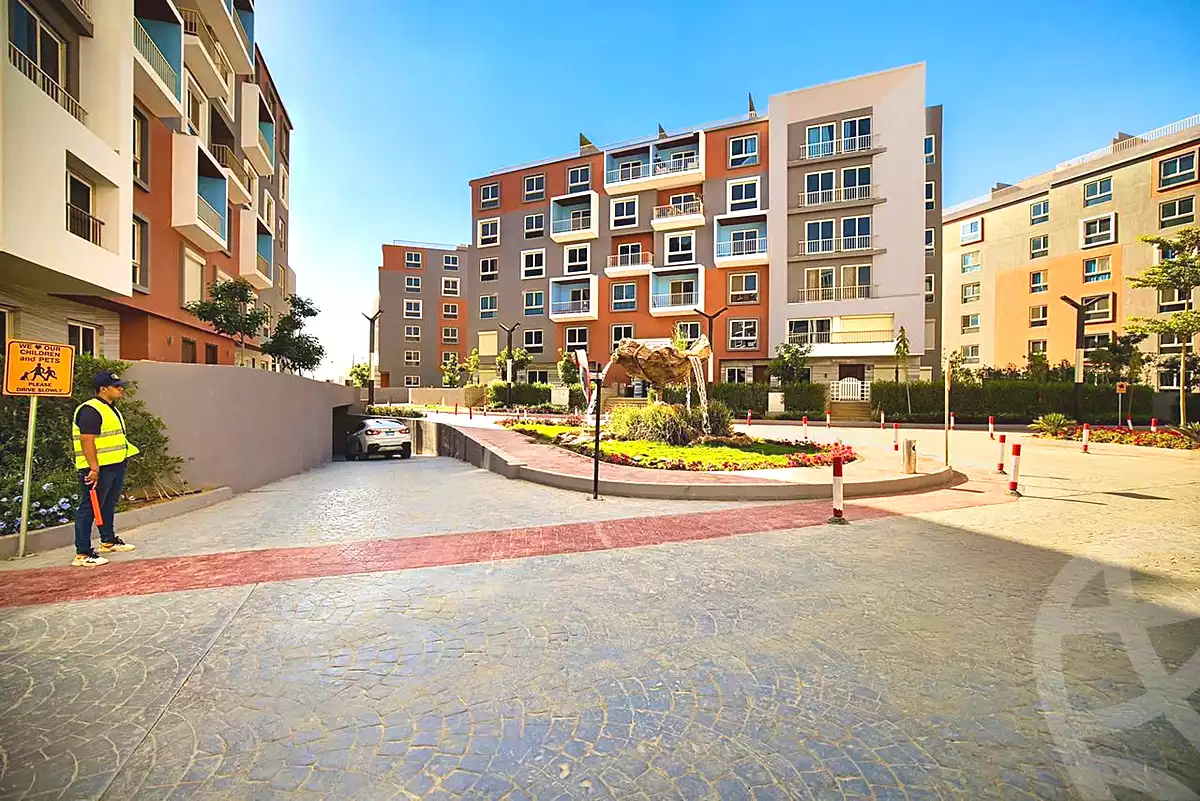 https://aqarmap.com.eg/ar/listing/7052233-for-sale-cairo-new-cairo-compounds-mwrd-fq-llttwyr