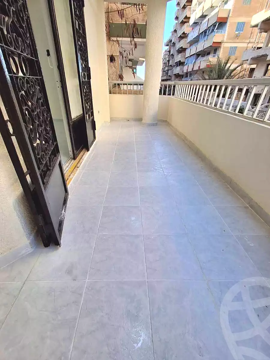 https://aqarmap.com.eg/en/listing/7052449-for-sale-alexandria-al-agamy-shataa-el-nakheel
