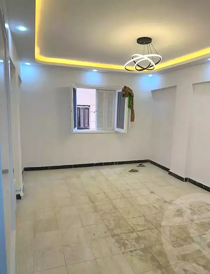 https://aqarmap.com.eg/ar/listing/7052480-for-sale-alexandria-al-agamy-el-hanouvel-radwan-st