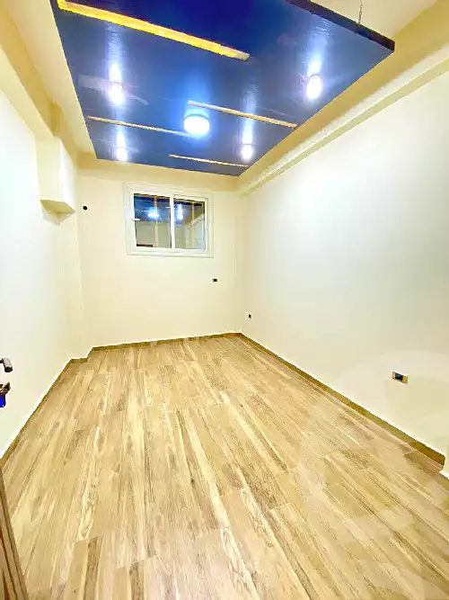 https://aqarmap.com.eg/ar/listing/7052538-for-rent-cairo-new-cairo-el-ahyaa-fourth-neighborhood-street-28