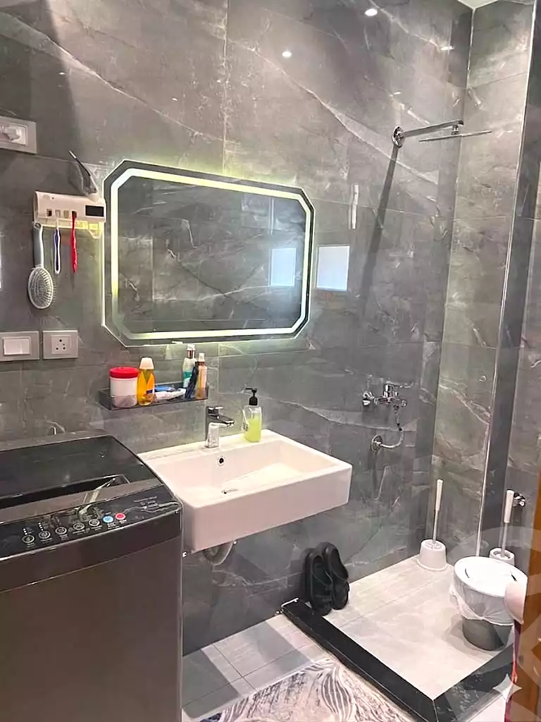 https://aqarmap.com.eg/ar/listing/7052552-for-rent-cairo-new-cairo-south-investors-mohammed-nagib-axis-st