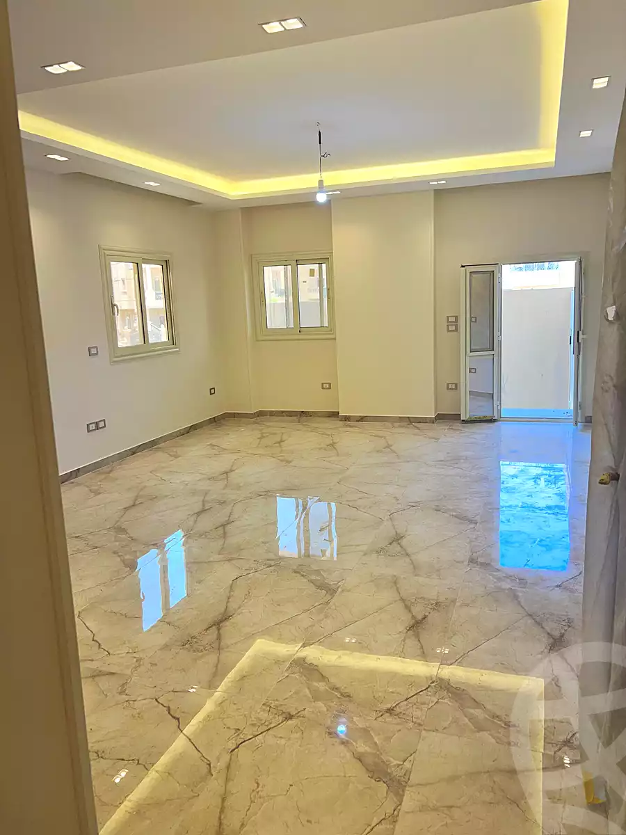 https://aqarmap.com.eg/ar/listing/7052552-for-rent-cairo-new-cairo-south-investors-mohammed-nagib-axis-st