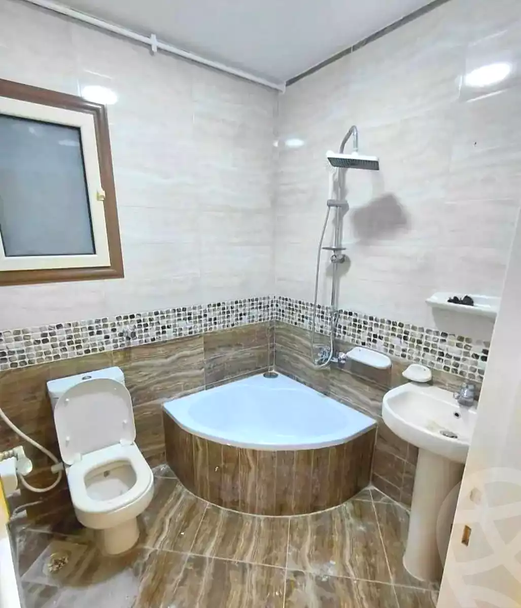 https://aqarmap.com.eg/ar/listing/7052638-for-sale-alexandria-miami-khld-bn-lwlyd