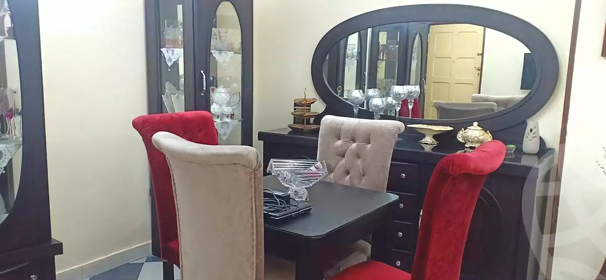 https://aqarmap.com.eg/ar/listing/7052655-for-sale-cairo-helwan-helwan-el-sharkeya-mostafa-safwat-st