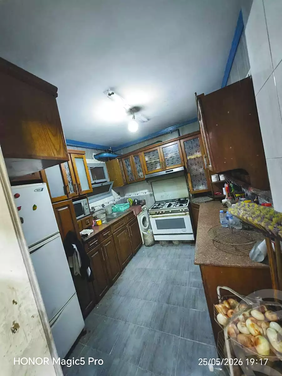 https://aqarmap.com.eg/ar/listing/7052734-for-sale-cairo-helwan-helwan-el-sharkeya-borhan-st