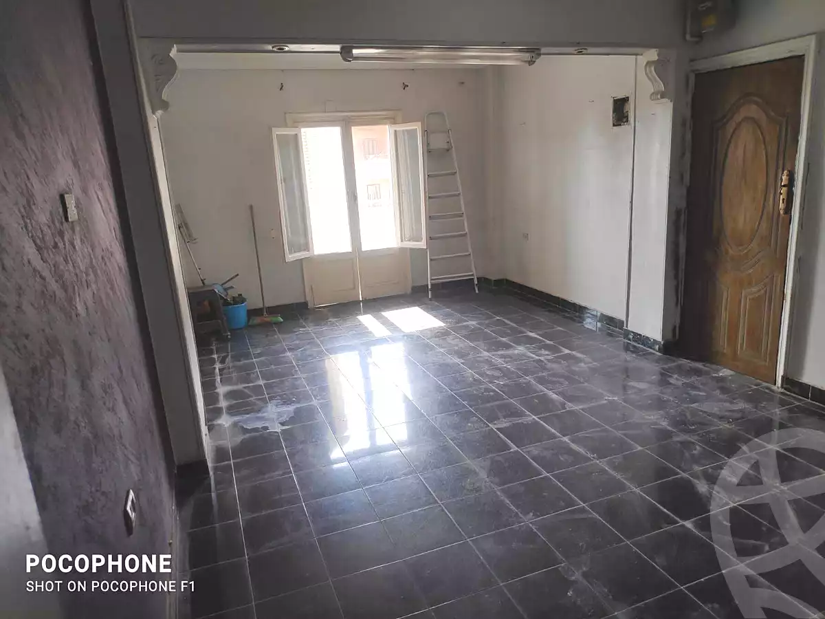 https://aqarmap.com.eg/ar/listing/7052750-for-sale-cairo-helwan-mahmoud-khater-st