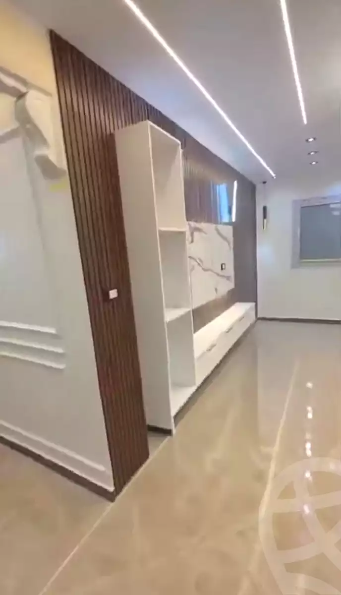 https://aqarmap.com.eg/ar/listing/7052747-for-sale-cairo-nozha-2-el-khamseen-st