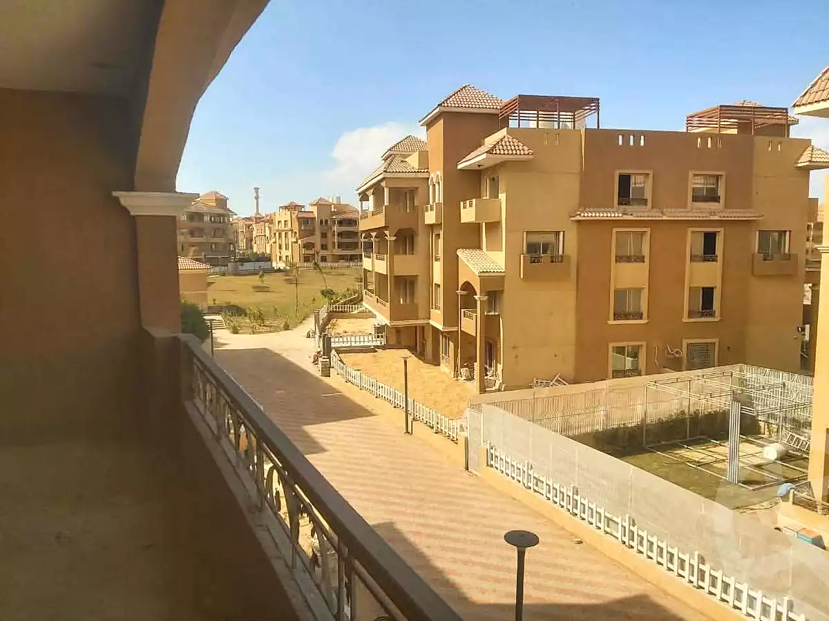 https://aqarmap.com.eg/ar/listing/7052811-for-sale-cairo-el-sheikh-zayed-city-compounds-el-khamayel