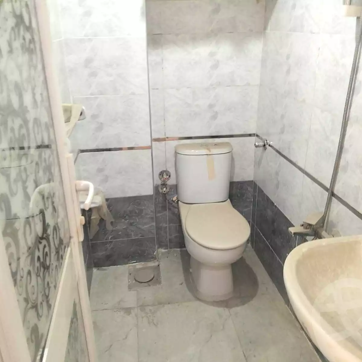 https://aqarmap.com.eg/ar/listing/7052852-for-sale-cairo-ain-shams-ain-shams-el-sharkia-ahmed-orabi-st