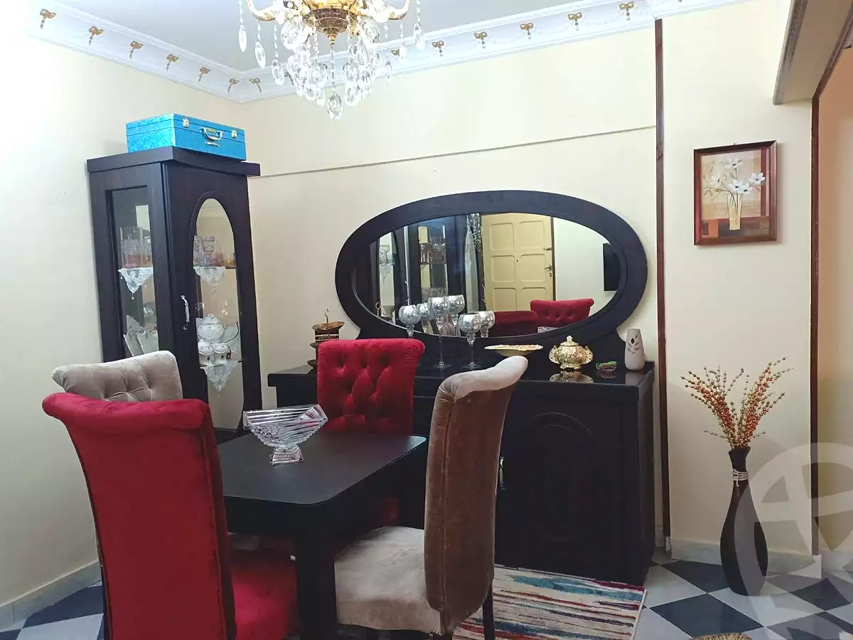 https://aqarmap.com.eg/ar/listing/7052985-for-sale-cairo-helwan-helwan-el-sharkeya-mostafa-safwat-st