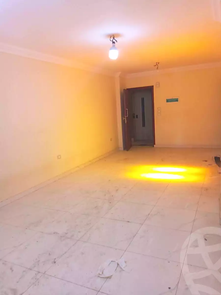 https://aqarmap.com.eg/ar/listing/7053001-for-rent-cairo-helwan-helwan-el-sharkeya-thabit-basha-st