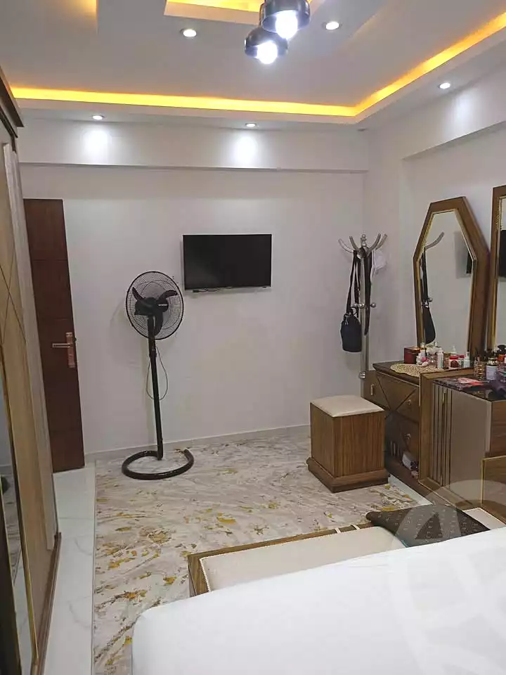 https://aqarmap.com.eg/ar/listing/7053079-for-sale-alexandria-bw-qyr-street-16