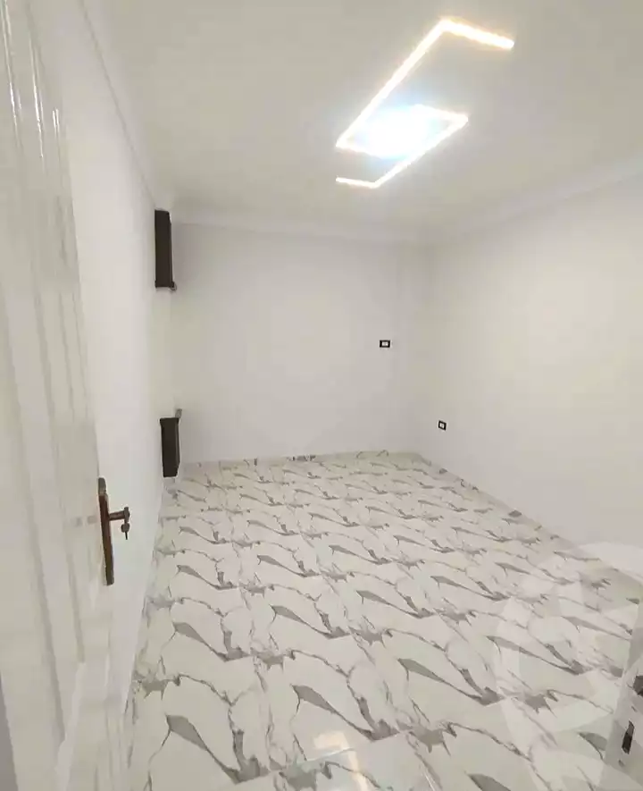 https://aqarmap.com.eg/ar/listing/7053094-for-sale-alexandria-lsywf-el-falki
