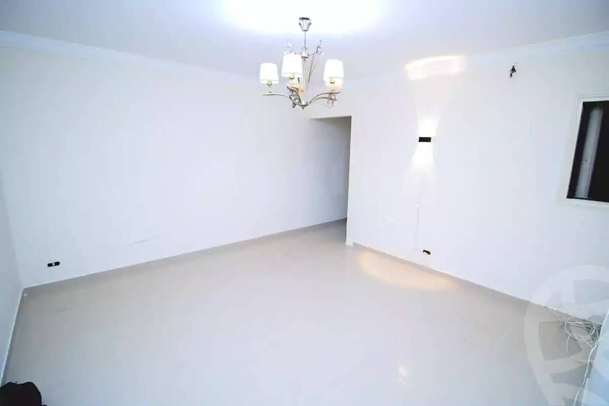 https://aqarmap.com.eg/ar/listing/7053456-for-sale-alexandria-camp-cesar-famous-st
