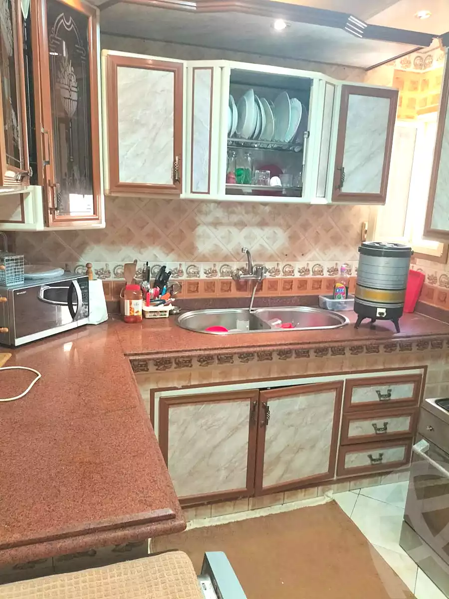 https://aqarmap.com.eg/ar/listing/7053532-for-sale-alexandria-al-agamy-el-hanouvel-el-zahraa-city-st