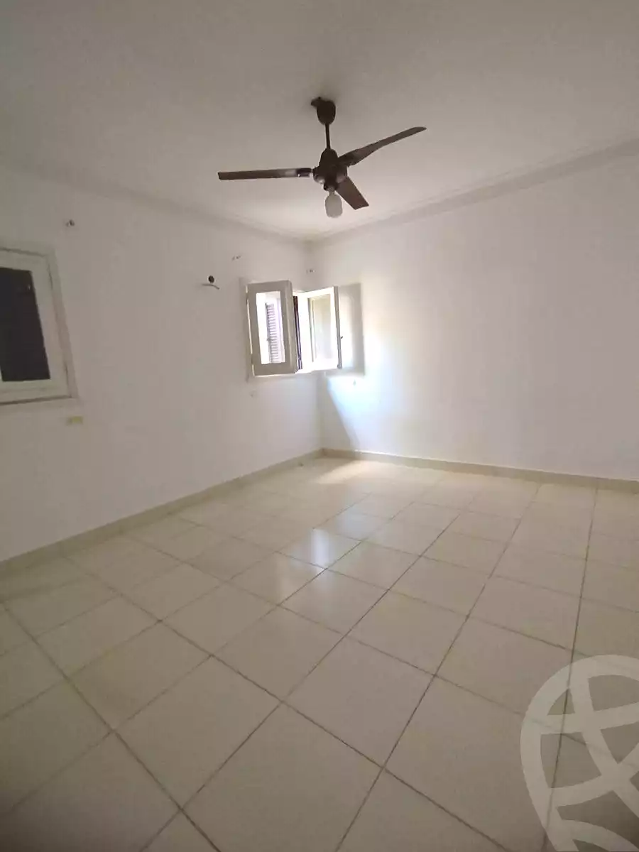 https://aqarmap.com.eg/ar/listing/7053585-for-sale-alexandria-al-agamy-lbytsh-el-hanafeya-st