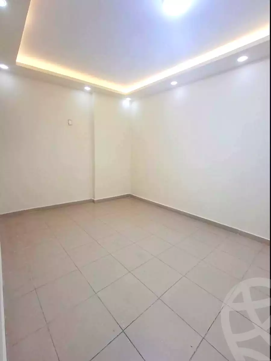 https://aqarmap.com.eg/ar/listing/7053587-for-sale-alexandria-al-agamy-lbytsh-shahr-al-assal-st