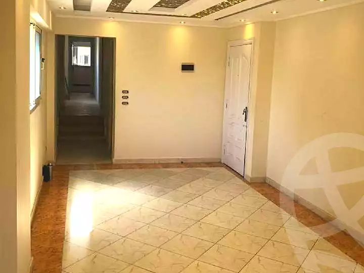 https://aqarmap.com.eg/ar/listing/7053621-for-rent-alexandria-moharram-bey