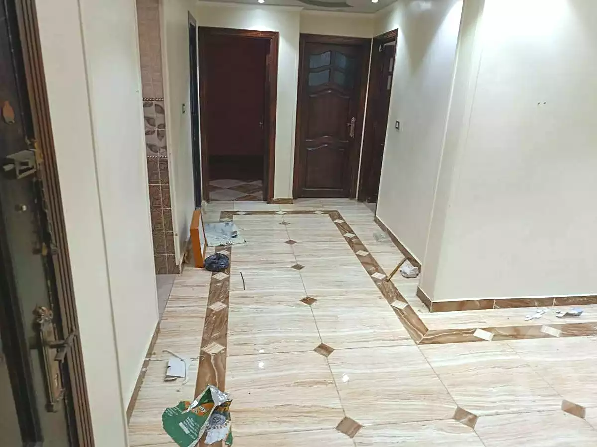 https://aqarmap.com.eg/ar/listing/7053635-for-sale-alexandria-new-miami-eskot
