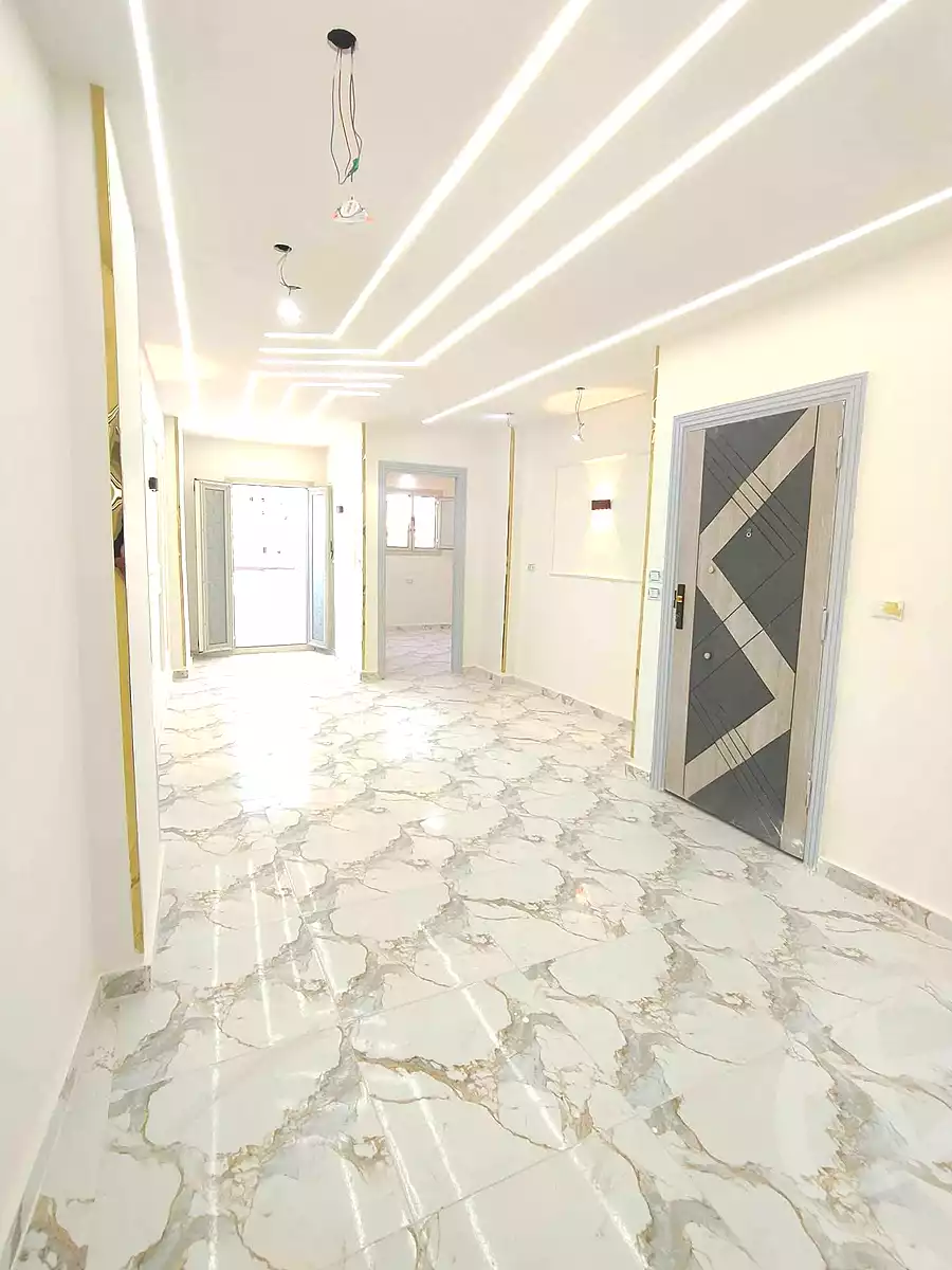 https://aqarmap.com.eg/ar/listing/7053651-for-sale-alexandria-sydy-bshr-shr-mlk-hfny