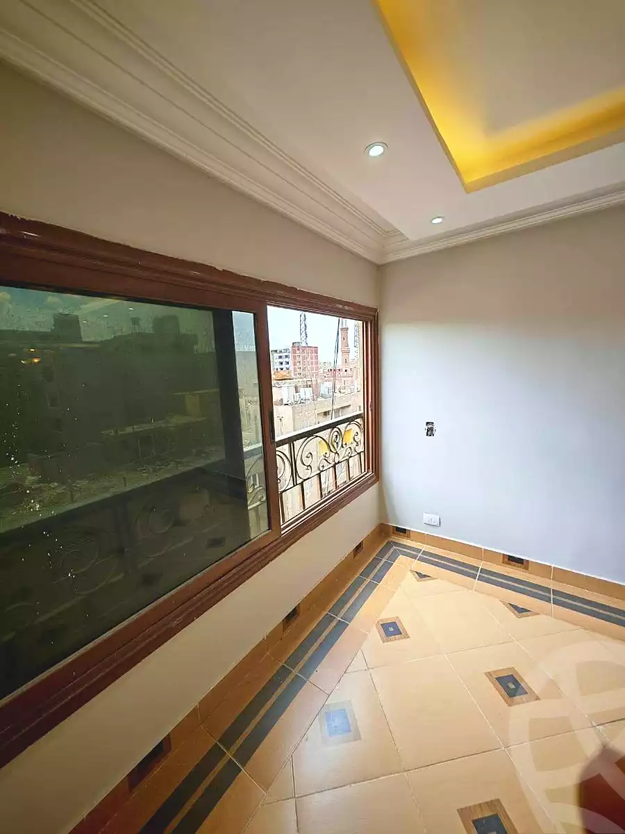 https://aqarmap.com.eg/ar/listing/7054226-for-sale-cairo-helwan-ahmed-enci-st
