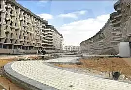 https://aqarmap.com.eg/ar/listing/7054224-for-sale-cairo-new-administrative-capital-r7-midtown-condo