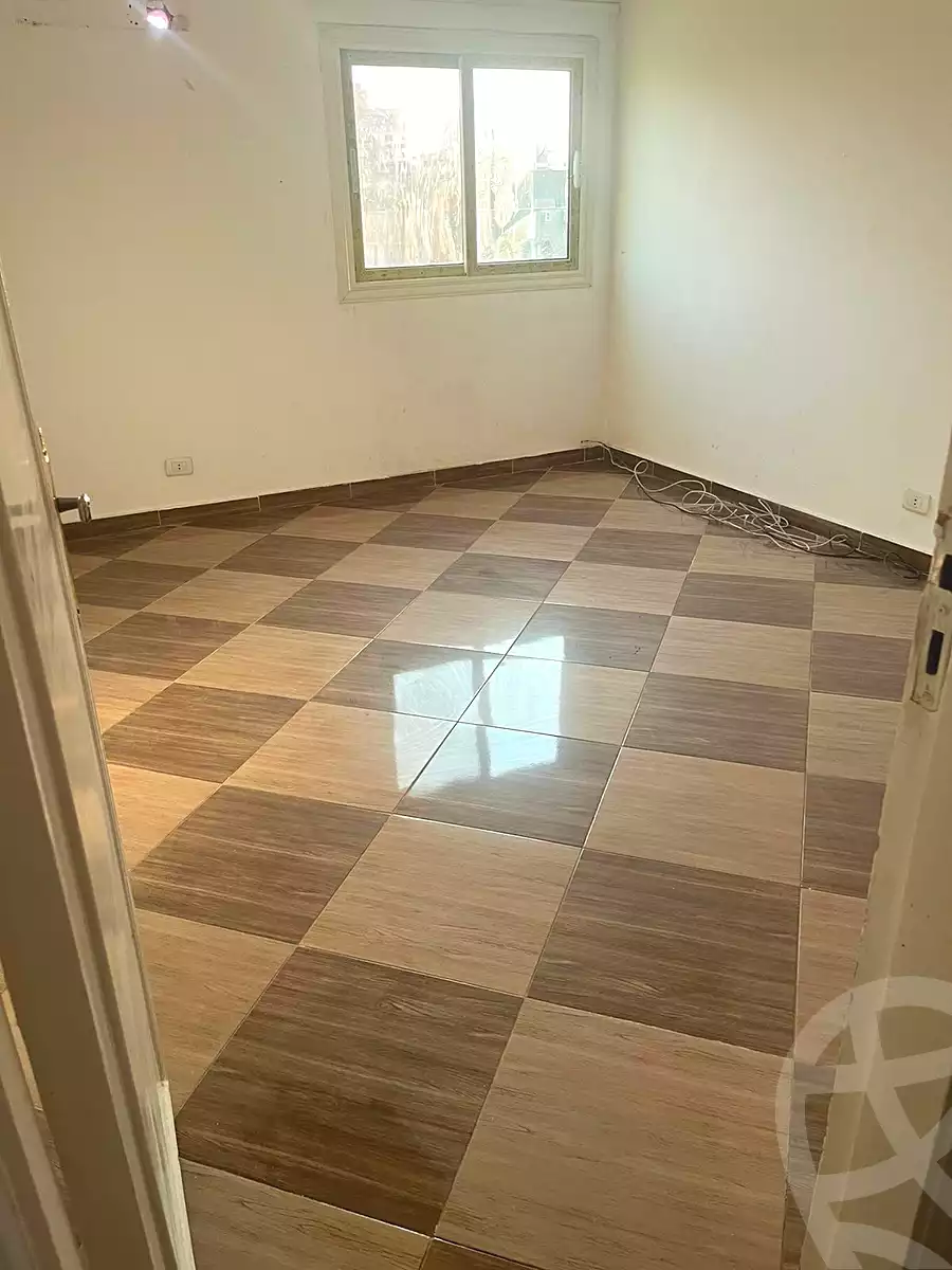 https://aqarmap.com.eg/ar/listing/7050615-for-sale-cairo-el-maadi-sarayat-el-maadi-street-153