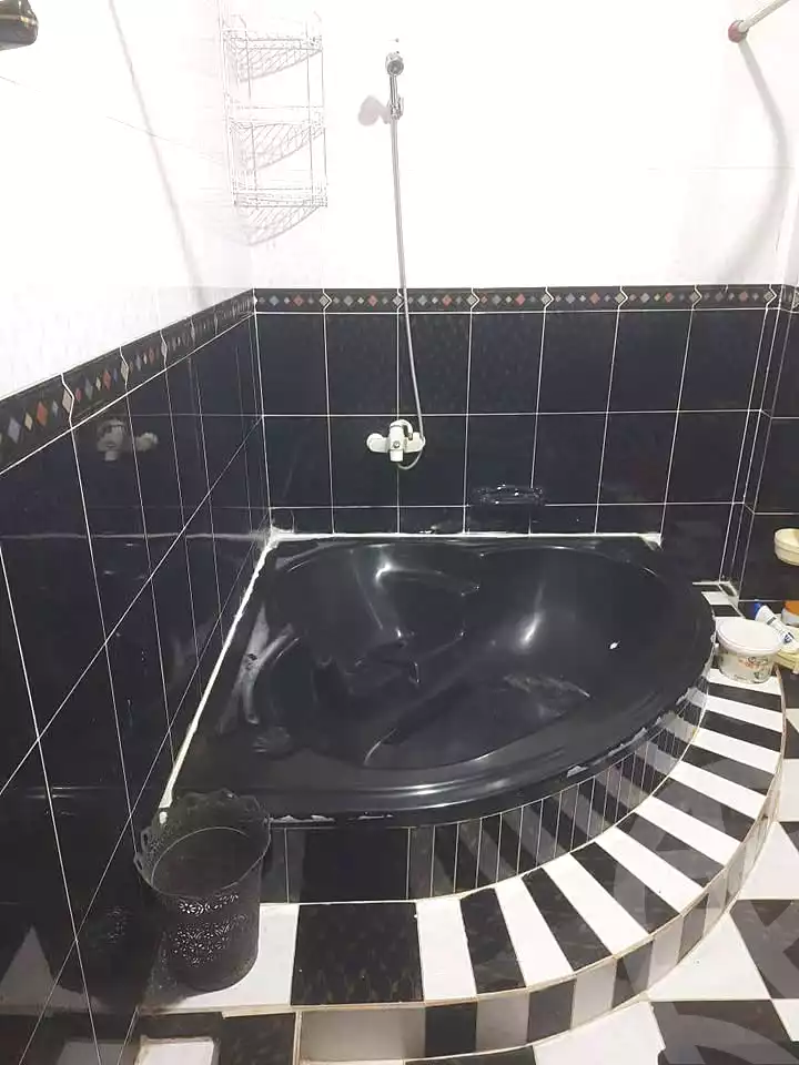 https://aqarmap.com.eg/ar/listing/7054353-for-sale-alexandria-alexandria-marsa-matrouh-rd
