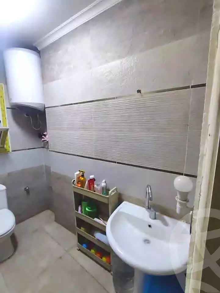 https://aqarmap.com.eg/ar/listing/7054686-for-sale-cairo-faisal-kafr-tohormos-khatem-el-morsaleen-st