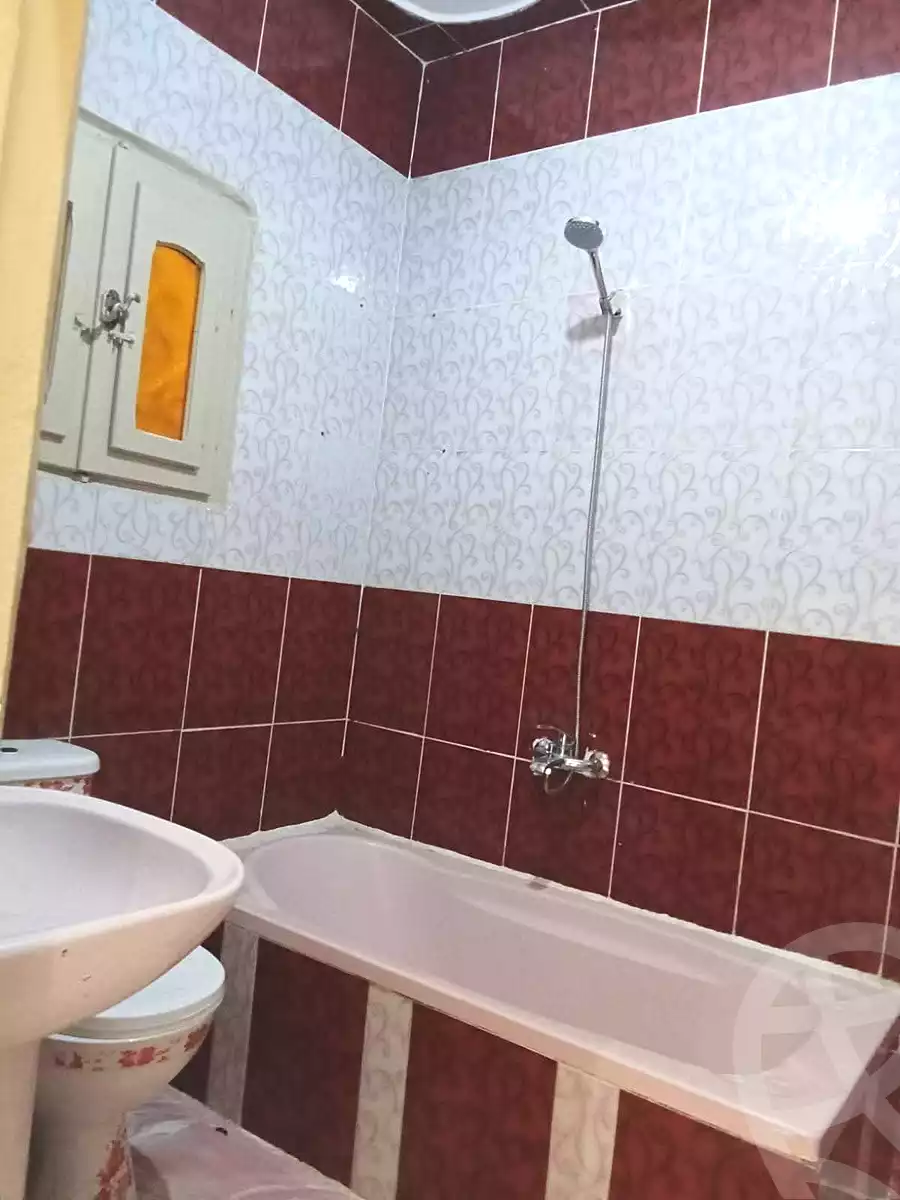 https://aqarmap.com.eg/ar/listing/7054773-for-sale-alexandria-al-agamy-lbytsh-el-hay-st