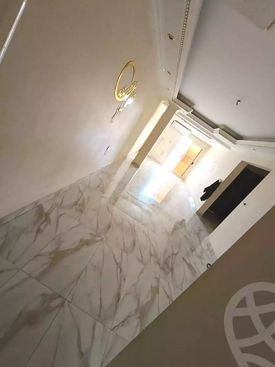 https://aqarmap.com.eg/ar/listing/7055187-for-sale-cairo-helwan-ahmed-enci-st
