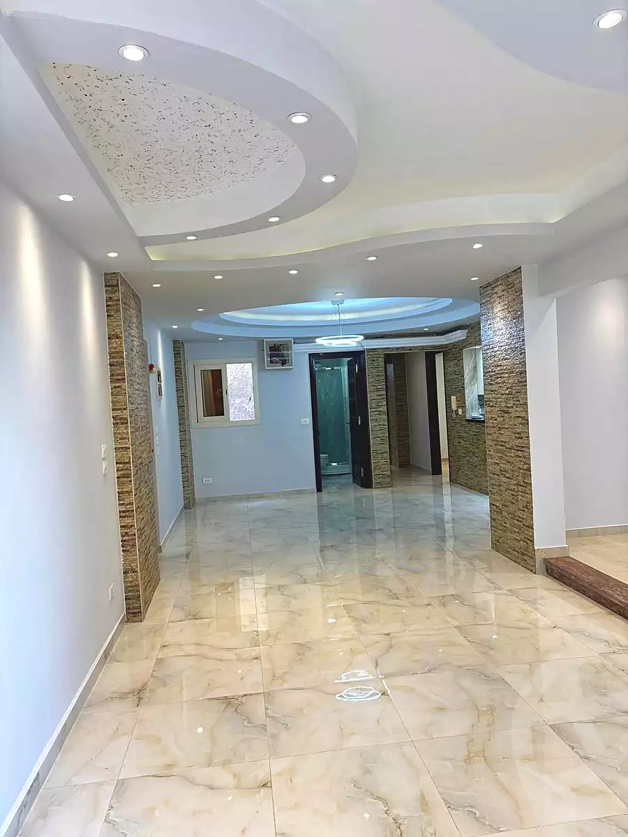 https://aqarmap.com.eg/ar/listing/7055297-for-sale-alexandria-miami-el-sebaey-st