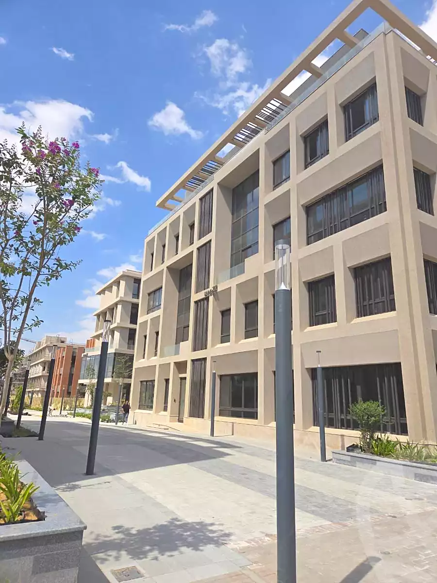 https://aqarmap.com.eg/ar/listing/7055553-for-sale-cairo-new-cairo-compounds-district-5-the-plateau-district-5
