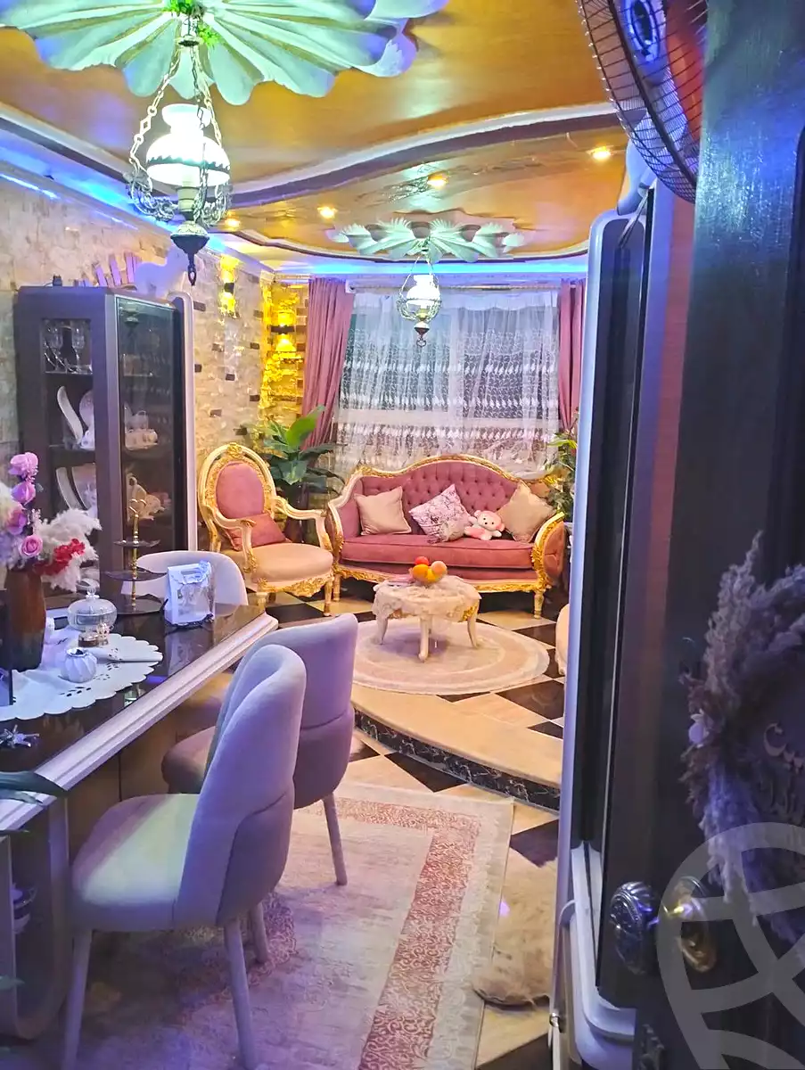https://aqarmap.com.eg/en/listing/7055701-for-sale-alexandria-al-agamy-el-hanouvel-radwan-st