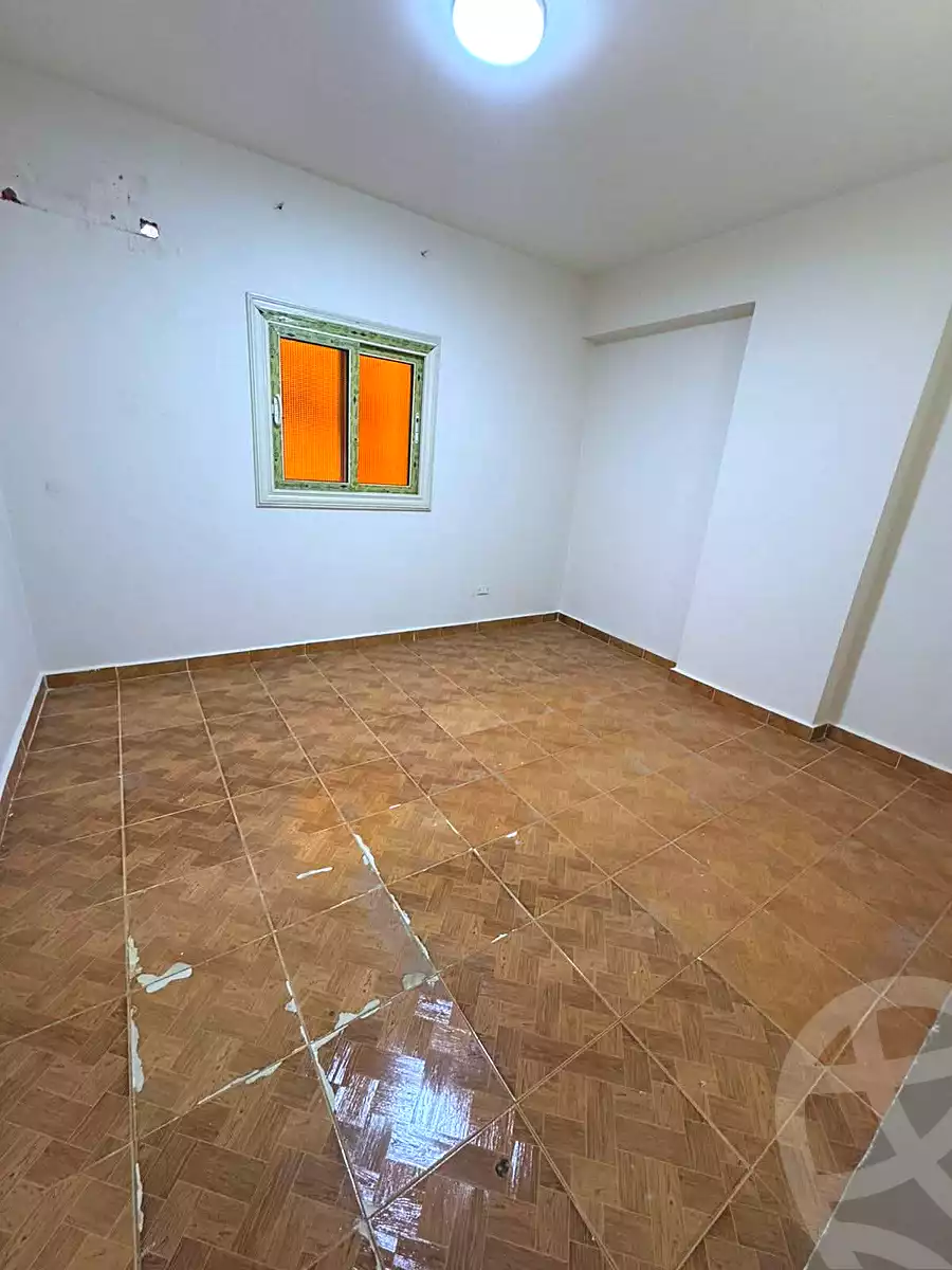 https://aqarmap.com.eg/en/listing/7055764-for-sale-cairo-el-haram-el-lebeny-soltan-khattab-st