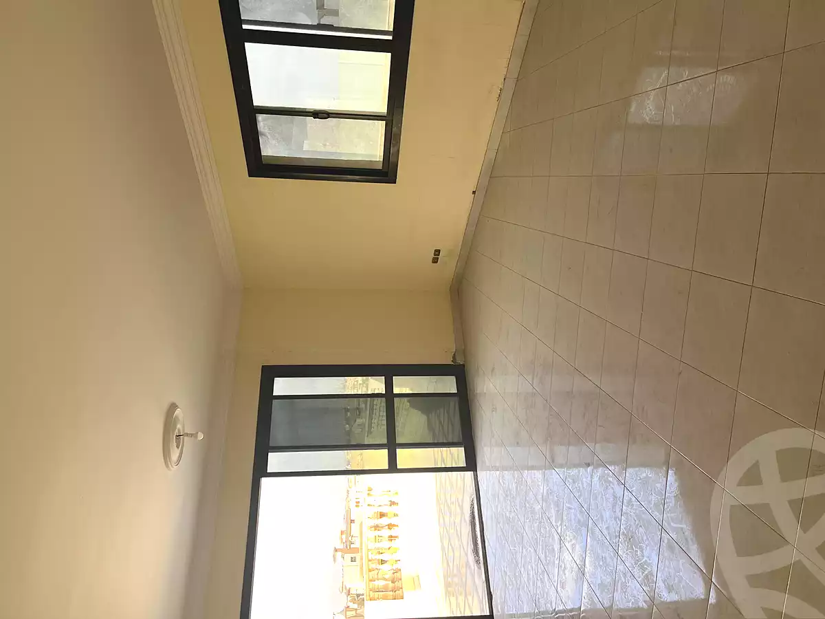 https://aqarmap.com.eg/ar/listing/7055909-for-sale-cairo-new-cairo-ganob-el-akadamiya-south-academy-b-taha-hussein-st