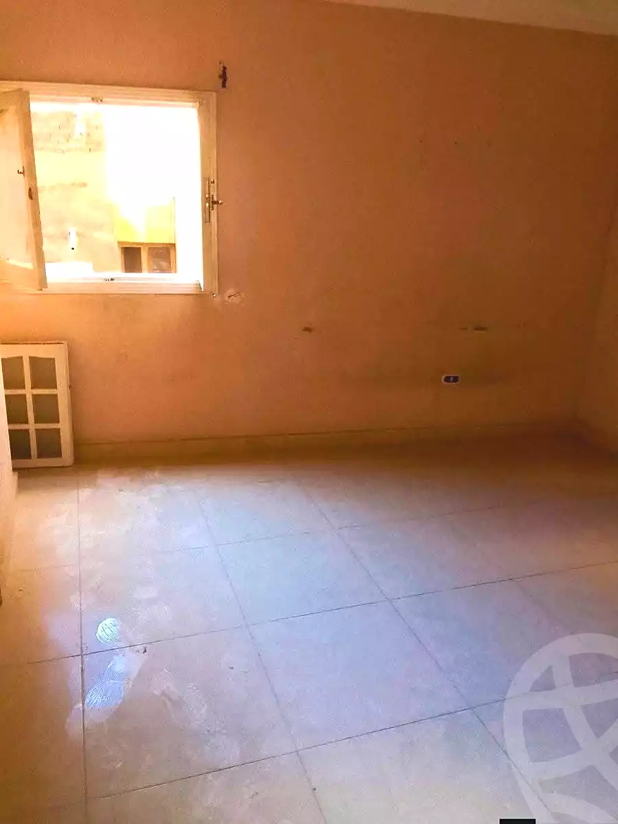 https://aqarmap.com.eg/ar/listing/7056076-for-sale-alexandria-al-agamy-lbytsh-qased-kareem-st