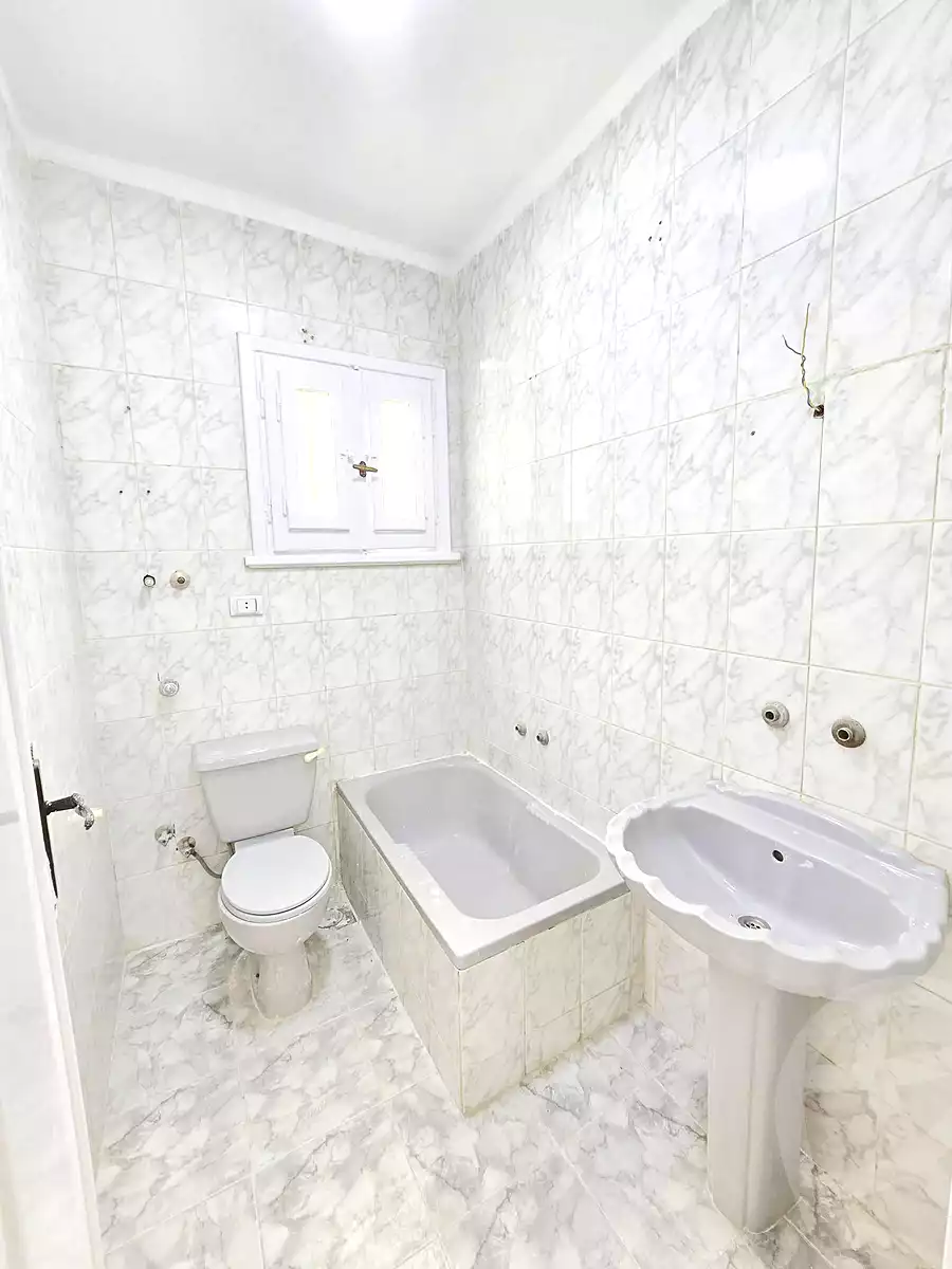 https://aqarmap.com.eg/ar/listing/7056199-for-sale-alexandria-al-agamy-shataa-el-nakheel