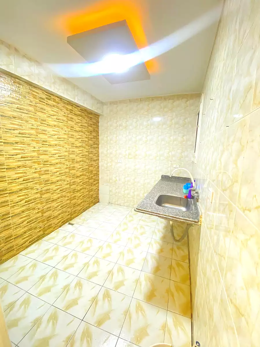 https://aqarmap.com.eg/ar/listing/7056222-for-rent-alexandria-al-agamy-lbytsh-ibrahim-othman-st