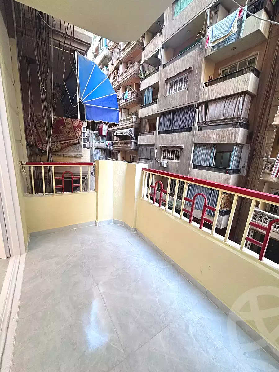 https://aqarmap.com.eg/ar/listing/7056324-for-sale-alexandria-sydy-bshr-sydy-bshr-bhry-street-15